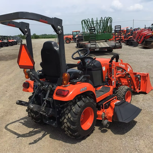 Kubota BX2680 4WD con cargador Kubota LA344 con pala de fijación rápida cortacésped de montaje medio 60 en excelentes condiciones - Product Image 5