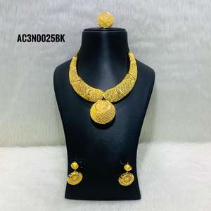 Collar Mujer Diseñador Collar conjunto chapado en oro diseño en línea joyería de moda todo tipo de diseño - Product Image 1