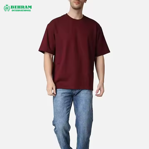 Camiseta Unisex Extra Grande Negra Lisa de 100% Algodón, 300 g/m², Personalizable, con Características Antiarrugas, de Secado Rápido y Transpirable para Hombre y Mujer - Product Image 5