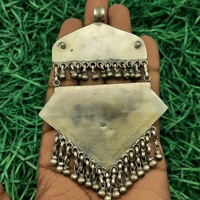 Antique Argent Traditionnel Indien Rajasthani Pendentif Vintage Gaufrage Oxydé Solide Fine Sautoirs Colliers
