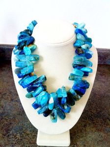 Collier de perles de résine de couleur de conception religieuse pour les fêtes de mariage fiançailles fêtes de noël et vêtements de bureau - Product Image 4