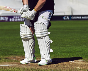 แผ่นหนังสังเคราะห์เพื่อความปลอดภัยในการแข่งขันคริกเก็ตมืออาชีพรุ่นนักพนัน - Product Image 6