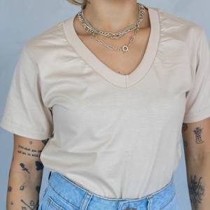 Camisetas con cuello en V para mujer 100% Camiseta de corte regular con estampado y bordado personalizado de calidad superior - Product Image 6