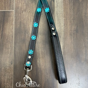 Meilleure vente 2025 cuir repoussé à la main Turquoise Floral laisse de chien en cuir véritable accessoires de plein air chiens marche formation laisse - Product Image 1
