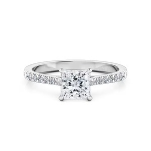 Anillo de compromiso de diamante cultivado en laboratorio con corte princesa de cuatro garras F-VS2 1.10 Ct total, oro macizo de 14K, para fiesta nupcial, engaste de cuatro garras - Product Image 1