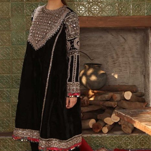 Belle Kurta 2022 longue avec robe Sarara ornée de perles de verre en cristal et Dabka Sexy Party-Wear/Wedding Ensemble - Product Image 1