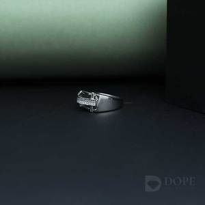 Bold Gents Bague hip-hop élégante en acier inoxydable Design personnalisé unisexe Lab créé Moissanite Trendy Fashion Forward Parties - Product Image 3