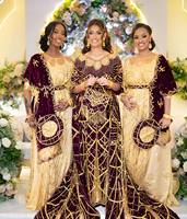 Exklusives Elegantes V-Ausschnitt Kleid mit Eingebautem BH Knitterfrei Schnelltrocknend 100% Seide 240g Gewebtes Bodenlange Bonbonfarbenes Perlenbesetztes Spitzenkleid