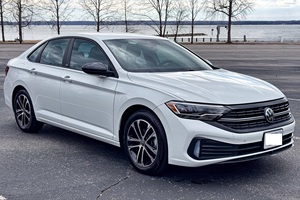 VOLKSWAGEN JETTA SPORT 2023 USADO, Volante a la Izquierda/Derecha - Product Image 2