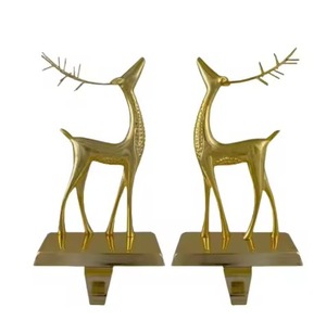 Ensemble de 2 Figurines Décoratives de Renne Élégant Table Accent Étagère de Noël Affichage Hiver Festif Maison ou Événement Styling Décor - Product Image 1