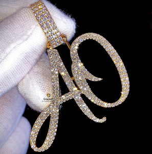 Lettre personnalisée accrocheuse entièrement glacé Hip Hop pendentif pour hommes rond taille brillante diamants de laboratoire en argent sterling 925 - Product Image 1