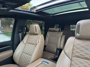 Usado 2022 Ca-d-illac Escalade Premium Lujo - Product Image 4