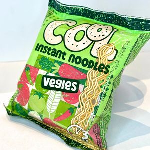 Fideos Instantáneos Fritos COOL con Vegetales, Harina de Trigo, 60g, Comida Rápida en 3 Minutos, Opción Vegetariana, HALAL/HACCP/IFS/Kosher, 18% de Grasa - Product Image 5