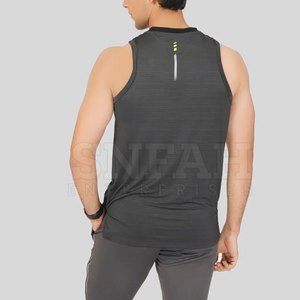 Camiseta sin mangas para gimnasio para hombre, chaleco deportivo de Color sólido para entrenamiento, informal, de corte profundo, transpirable, con logotipo de colores personalizado - Product Image 2