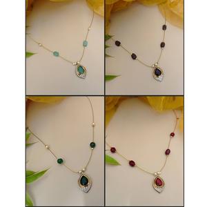 Collier pendentif en pierre rose élégant pour femme fil délicat léger pour les mariages et les cadeaux - Product Image 1