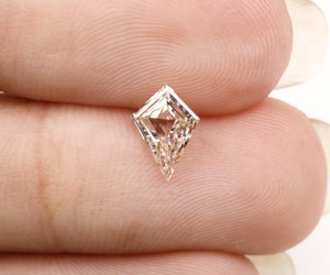 Diamante Cultivado en Laboratorio con Corte Kite, Certificado por IGI, para la Fabricación de Colgantes, Piedra Suelta de Color Fantasía, Todos los Tamaños Disponibles a Bajo Precio - Product Image 2