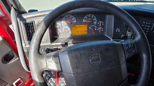 Camión Tractor Volvo 6X4 Diésel, Transmisión Manual, Volante a la Izquierda, Euro 5, Aire Acondicionado Automático, 450HP, Capacidad de Carga 31-40T, Uso Logístico - Product Image 3