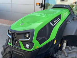 Tractor Deutz Fahr 5115 DF GS de alta potencia, 115 HP, tractor agrícola utilitario con cabina para uso agrícola. - Product Image 3