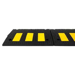 Rampa Portátil de Goma de 3.5 Metros para una Fácil Movilidad - Product Image 1