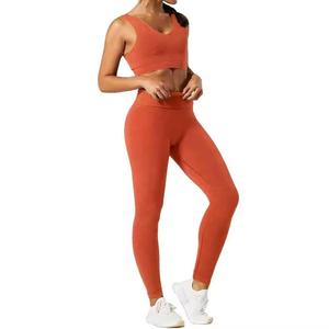 Ensemble de yoga et de fitness pour femmes, respirant, 100% coton, séchage rapide, grande taille, motif uni, ensemble 2 pièces, vente en gros, OEM - Product Image 1