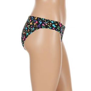 Culottes de bikini unies à séchage rapide pour adultes, en polyester doux et respirant, sous-vêtements pour un usage quotidien, lingerie confortable pour femmes, vêtements pour adultes - Product Image 4