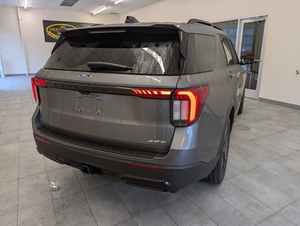 Gran Oferta Nuevo Ford Explorer ST-Line 4WD 2026, un SUV de tres filas inspirado en el mundo deportivo con un motor EcoBoost I-4 de 2.3L estándar - Product Image 3