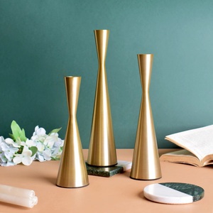 New Arrival Customized Tabletop <b>Dinner</b> Decorative Metal <b>Candle</b> Holder & <b>Candle</b> Stick Pillar Stand in Gold Finished - Product Image 6