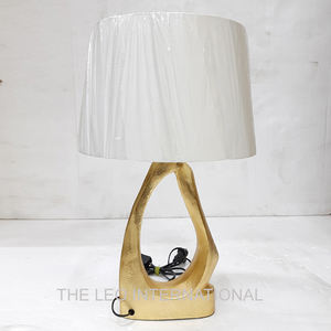 Lámpara de mesa de forma única de Metal de aluminio pulido brillante, decoración de iluminación moderna, lámpara de mesa de decoración de iluminación de lujo para el hogar - Product Image 6