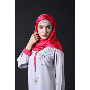 Vestidos de Novia Suaves y Elegantes, Colección Femenina - Product Image 4