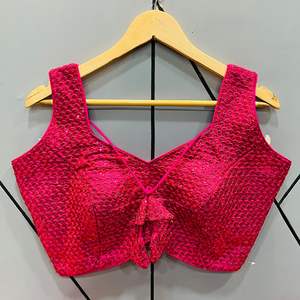 เสื้อเบลาส์ผ้าจอร์เจียพื้นเมืองพร้อมลำดับการทำงานสำหรับงานแต่งงานและงานปาร์ตี้พิเศษ - Product Image 2