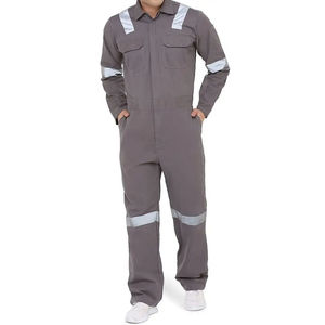 Overol de Seguridad Reflectante de Alta Calidad para Trabajadores de la Construcción Industrial, Diseño Impermeable y Resistente al Viento con un Elegante Estilo de Traje - Product Image 4