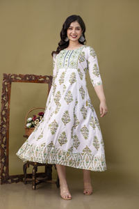 เดรสยาวพิมพ์ลายดอกไม้สำหรับผู้หญิงเดรสยาวทรงแม็กซี่ยาวสไตล์โบฮีเมียนวินเทจพิมพ์ลายดอกไม้ - Product Image 3