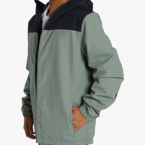 เสื้อกันลมกันน้ำสำหรับกิจกรรมกลางแจ้ง มีหลายกระเป๋า ผลิตจากไนลอน น้ำหนักเบา เหมาะสำหรับใส่ในวันที่ฝนตก - Product Image 4