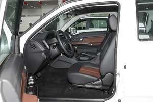 Offre Spéciale Nouveau GWM Fengjun 7 2.0T Diesel 4x4 Double Cabine Moteur Turbo Euro IV Sièges en Cuir Boîte Manuelle Toit Ouvrant - Product Image 2