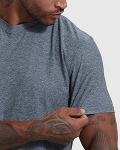 เสื้อยืดคอกลมแขนสั้นเข้ารูปสำหรับผู้ชายผ้าฝ้าย100% 210gsm ปรับแต่งได้ - Product Image 4