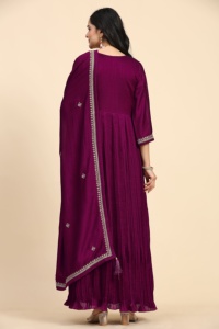 Ensemble de salwar kameez pour femmes Trendmalls en coton rayonne brodé, style ethnique Anarkali Kurta avec dupatta pour mariage (G187) - Product Image 2