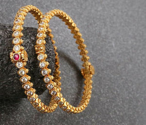 Pulsera hecha a mano chapada en oro macizo de 24 quilates, brazaletes chapados en oro de primera calidad exclusivos de alta calidad en circonitas - Product Image 2