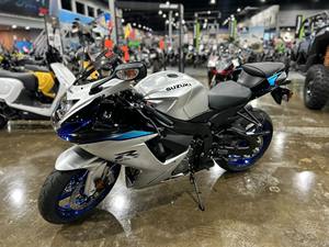 มอเตอร์ไซค์มอเตอร์สปอร์ต GSX-R750 749cc รุ่นใหม่ปี 2026 พร้อมจำหน่ายและพร้อมส่งออก - Product Image 2