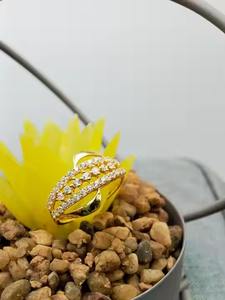 Bague de fiançailles solitaire fantaisie personnalisée VVS Moissanite diamant 10k / 14k/ 18k or bague de fête tendance cadeau - Product Image 2