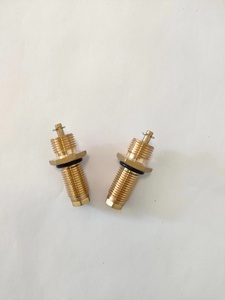<span class=keywords><strong>Valve</strong></span> en laiton <span class=keywords><strong>de</strong></span> valves jetables portatives <span class=keywords><strong>de</strong></span> bouteille <span class=keywords><strong>de</strong></span> <span class=keywords><strong>gaz</strong></span> <span class=keywords><strong>de</strong></span> prix usine pour la crème fouettée <span class=keywords><strong>de</strong></span> <span class=keywords><strong>valve</strong></span> <span class=keywords><strong>de</strong></span> la cuisine 0.95l à la maison - Product Image 6