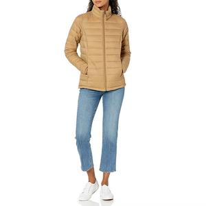 Chaqueta acolchada con cremallera para mujer Abrigo acolchado OEM para la temporada de otoño e invierno - Product Image 2