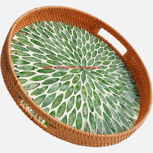 Bandeja de servicio de ratán Natural tejida a mano con incrustaciones de madreperla, bandeja redonda de mosaico decorativo para decoración del hogar y almacenamiento de cocina - Product Image 1