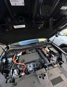 Bien mantenido limpio 2024 Hond-a híbrido 2WD - Product Image 5