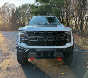 Ford F-150 Raptor R 2024, Gasolina, Bajo Kilometraje - Product Image 1