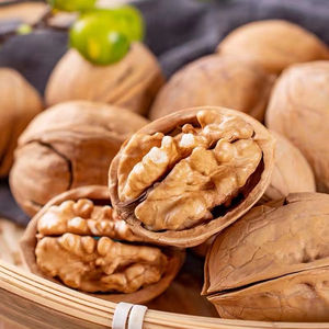 Nueces Premium – Enteras y de Grado Grande – Calidad de Exportación Fresca - Product Image 3