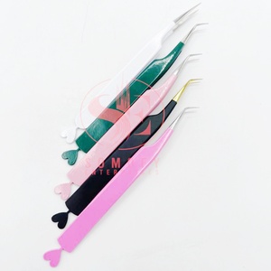 Pinzas Profesionales para Pestañas con Diseño de Corazón en Negro, Rosa y Blanco, Agarre Fuerte, Punta Puntiaguda, Acero Inoxidable - Product Image 6