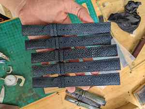 Vente en gros de bracelets de montre Luxali Stingray en cuir 20mm personnalisés, meilleur fournisseur vietnamien - Product Image 3