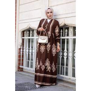 Robe modeste en viscose Irina Marron - Product Image 5