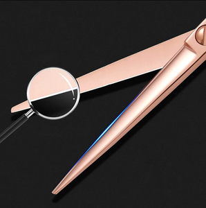 Ciseaux de coiffeur en or rose de 5.5 pouces avec repose-doigt Ciseaux de beauté de qualité industrielle avec pochette en cuir - Product Image 5