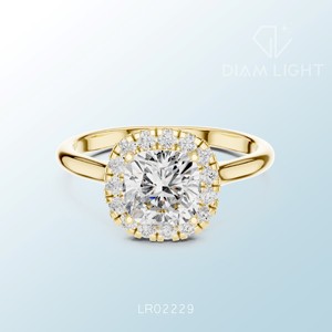 Bague ovale en cluster de style classique et élégant, parfaite pour un cadeau ou des occasions spéciales, fabriquée sur mesure avec des diamants étincelants - Product Image 5